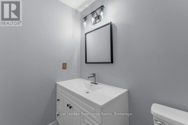 509 - 358 QUEEN MARY ROAD, Kingston (West of Sir John A. Blvd), Ontario, K7M7E8