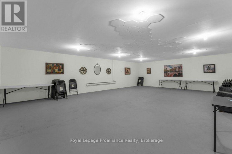 509 - 358 QUEEN MARY ROAD, Kingston (West of Sir John A. Blvd), Ontario, K7M7E8