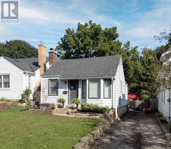 56 THOMAS JANES DRIVE, London South (South G), Ontario, N6C2G9