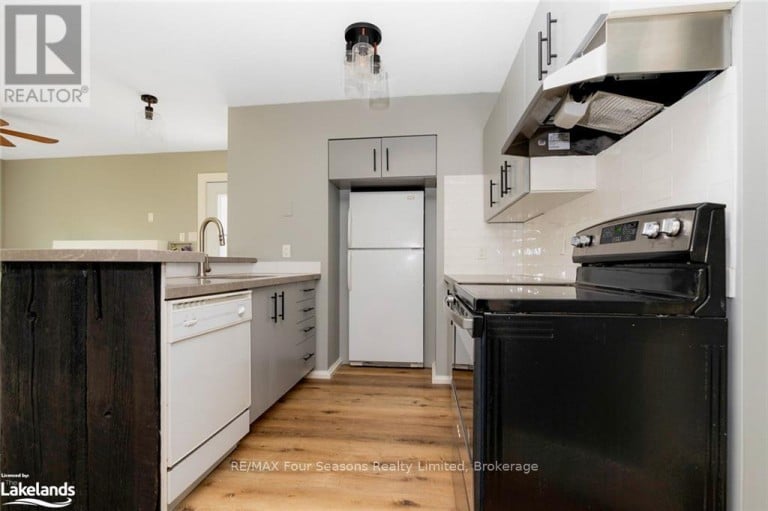 73 - 21 DAWSON DRIVE, Collingwood, Ontario, L9Y5B5