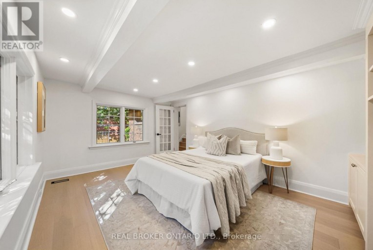69 CHAPLIN CRESCENT, Toronto (Yonge-Eglinton), Ontario, M5P1A2