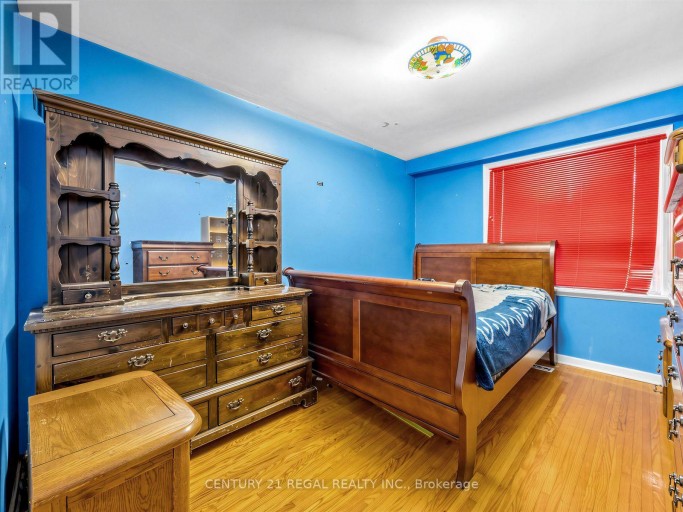 121 JANRAY DRIVE, Toronto (Woburn), Ontario, M1G1Y8