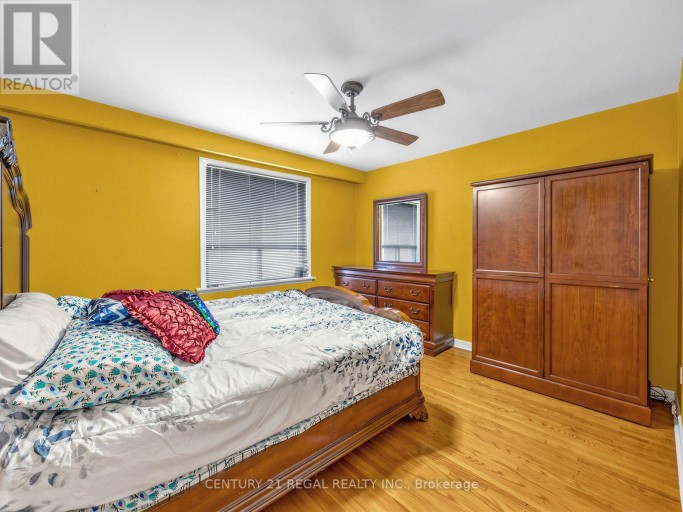 121 JANRAY DRIVE, Toronto (Woburn), Ontario, M1G1Y8
