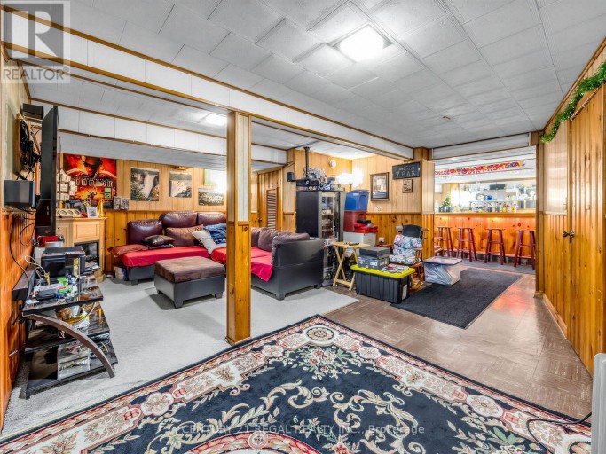 121 JANRAY DRIVE, Toronto (Woburn), Ontario, M1G1Y8