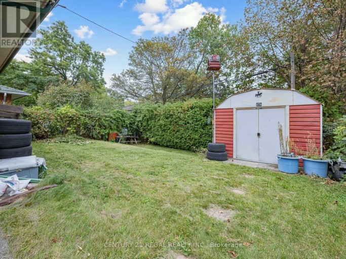 121 JANRAY DRIVE, Toronto (Woburn), Ontario, M1G1Y8
