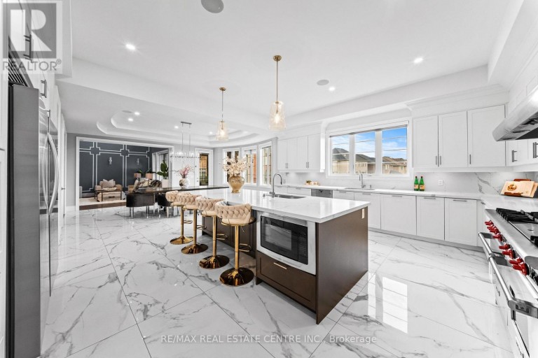 10 ROLLING GREEN COURT, Vaughan (Kleinburg), Ontario, L4H4K7