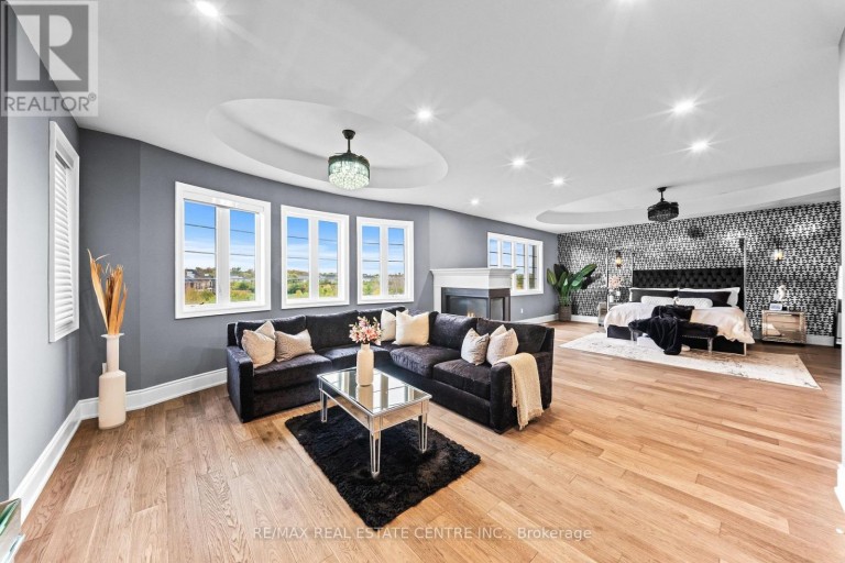 10 ROLLING GREEN COURT, Vaughan (Kleinburg), Ontario, L4H4K7