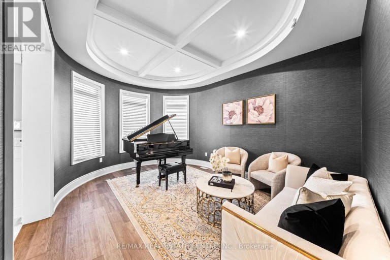 10 ROLLING GREEN COURT, Vaughan (Kleinburg), Ontario, L4H4K7