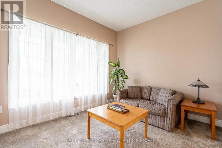 114 RUFFET DRIVE, Barrie (Edgehill Drive), Ontario, L4N0N6