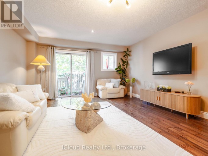 51 SPADINA ROAD, Brampton (Bram West), Ontario, L6X4X6