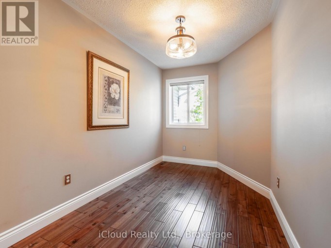 51 SPADINA ROAD, Brampton (Bram West), Ontario, L6X4X6