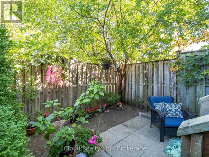 51 SPADINA ROAD, Brampton (Bram West), Ontario, L6X4X6