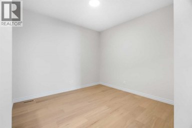 63 Annette Rise NW Calgary Alberta photo 16