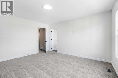 63 Annette Rise NW Calgary Alberta photo 25
