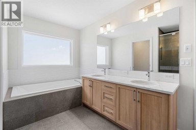 63 Annette Rise NW Calgary Alberta photo 28