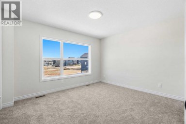 63 Annette Rise NW Calgary Alberta photo 32
