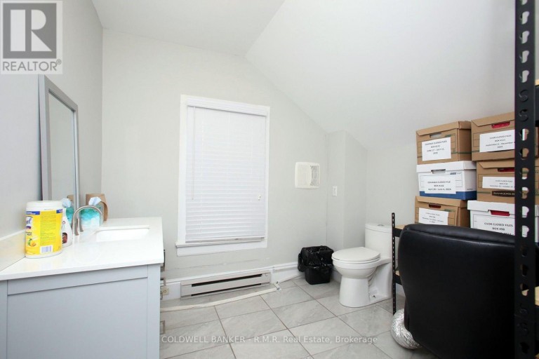 65 ALBERT STREET, Oshawa (Central), Ontario, L1H4R1