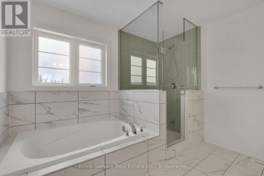 472 TREVOR STREET Cobourg Ontario photo 14