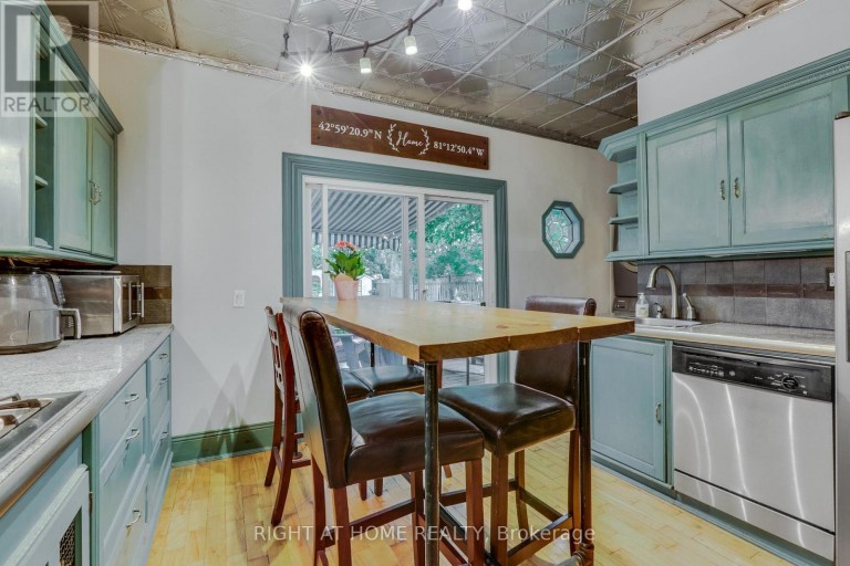 1053 FRANCES STREET, London East (East M), Ontario, N5W2L8