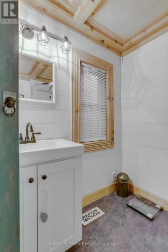 1053 FRANCES STREET, London East (East M), Ontario, N5W2L8