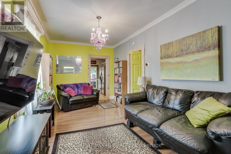 1053 FRANCES STREET, London East (East M), Ontario, N5W2L8