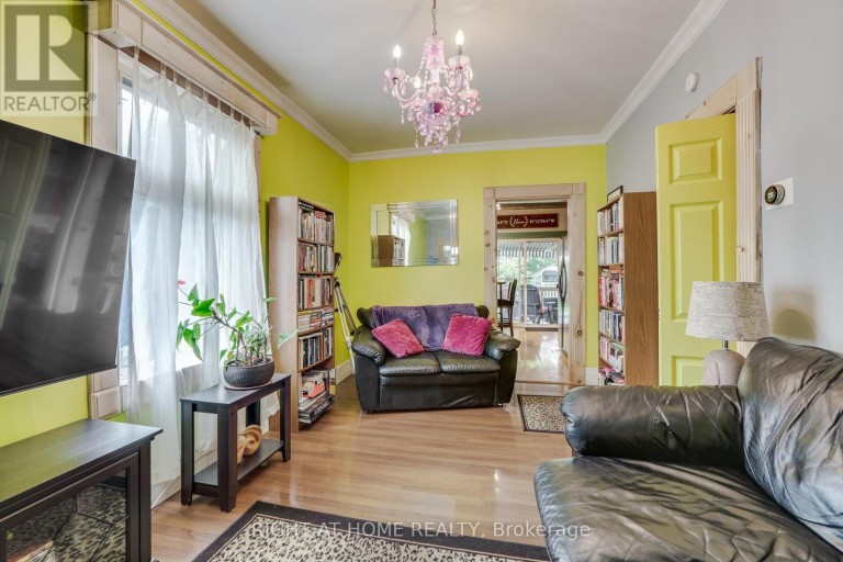 1053 FRANCES STREET, London East (East M), Ontario, N5W2L8