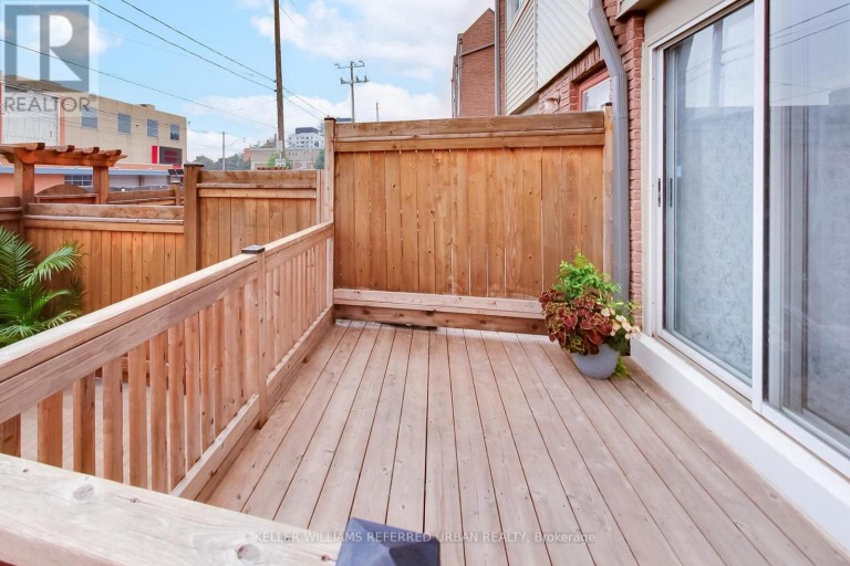 22 - 1666 QUEEN STREET E, Toronto (Woodbine Corridor), Ontario, M4L1G3