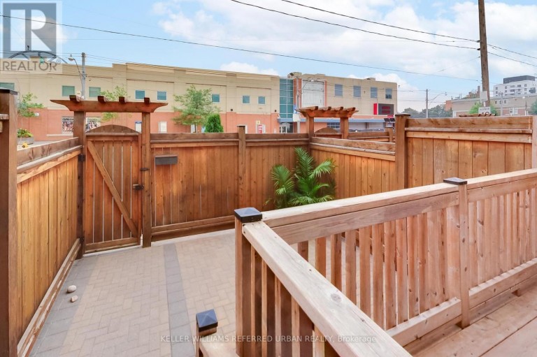 22 - 1666 QUEEN STREET E, Toronto (Woodbine Corridor), Ontario, M4L1G3