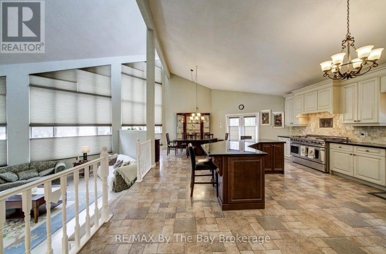 32 BRIDLEWOOD CRESCENT, Wasaga Beach, Ontario, L9Z1B4