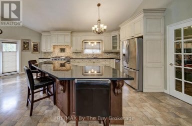 32 BRIDLEWOOD CRESCENT Wasaga Beach Ontario photo 14