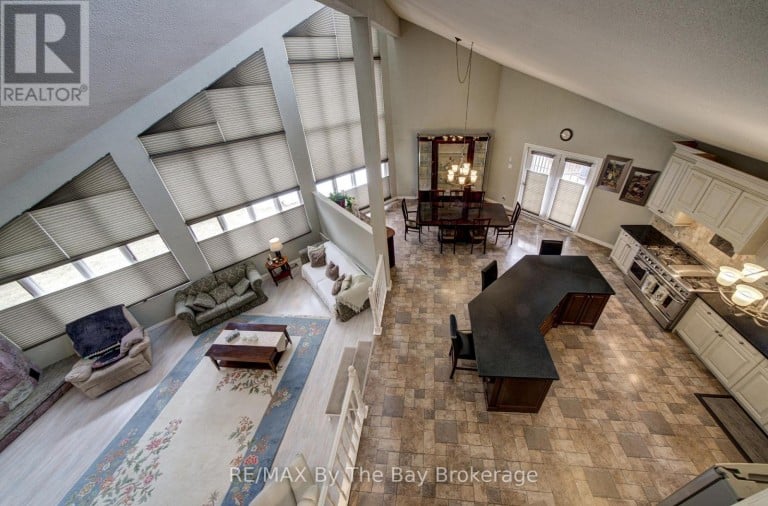 32 BRIDLEWOOD CRESCENT, Wasaga Beach, Ontario, L9Z1B4