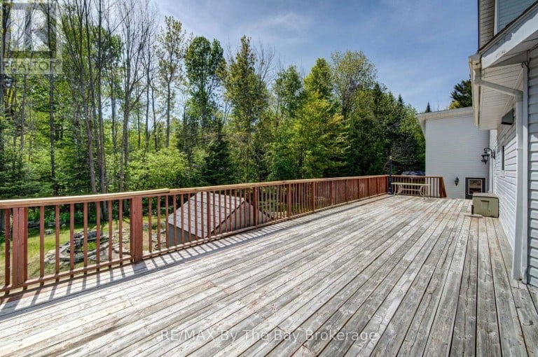 32 BRIDLEWOOD CRESCENT, Wasaga Beach, Ontario, L9Z1B4