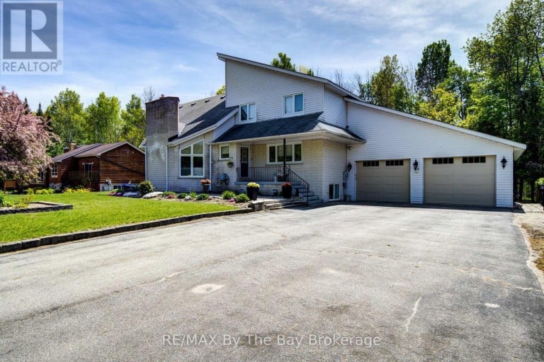 32 BRIDLEWOOD CRESCENT, Wasaga Beach, Ontario, L9Z1B4