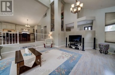 32 BRIDLEWOOD CRESCENT Wasaga Beach Ontario photo 8