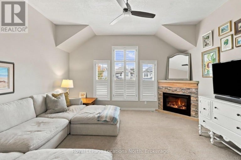 15 KAYLA CRESCENT, Collingwood, Ontario, L9Y5K9