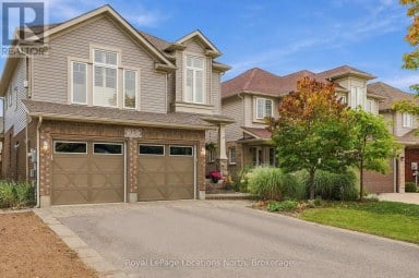 15 KAYLA CRESCENT Collingwood Ontario photo 2