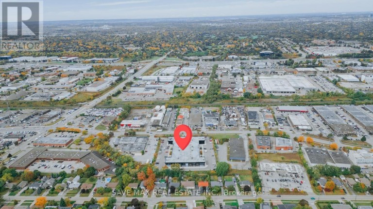 16 - 530 SPEERS ROAD, Oakville (QE Queen Elizabeth), Ontario, L6K2G3