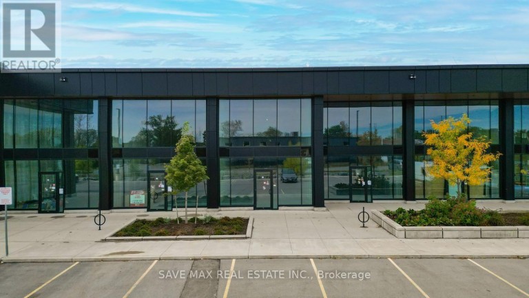 16 - 530 SPEERS ROAD, Oakville (QE Queen Elizabeth), Ontario, L6K2G3