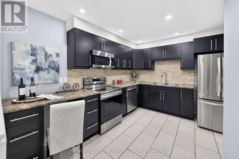 11 - 5292 PINEDALE AVENUE, Burlington (Appleby), Ontario, L7L3V8