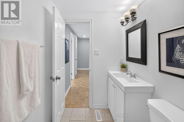 11 - 5292 PINEDALE AVENUE, Burlington (Appleby), Ontario, L7L3V8