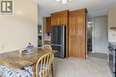 148 Marwood Circle NE Calgary Alberta photo 11