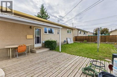 148 Marwood Circle NE Calgary Alberta photo 27