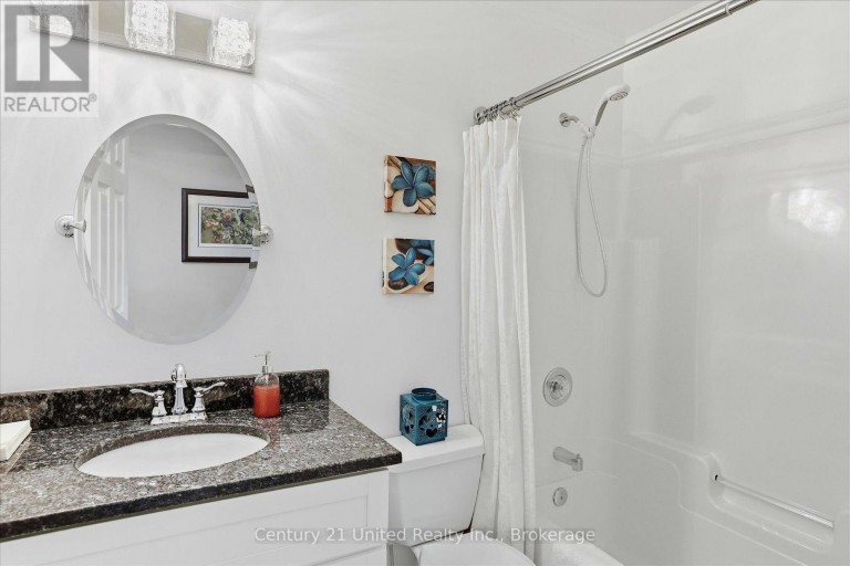 2318 SUMAC STREET, Peterborough (Monaghan Ward 2), Ontario, K9K2J9