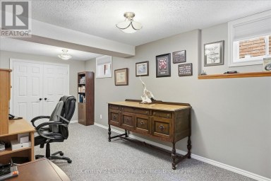 2318 SUMAC STREET Peterborough (Monaghan Ward 2) Ontario photo 28