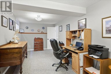 2318 SUMAC STREET Peterborough (Monaghan Ward 2) Ontario photo 29