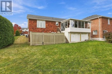 2318 SUMAC STREET Peterborough (Monaghan Ward 2) Ontario photo 33