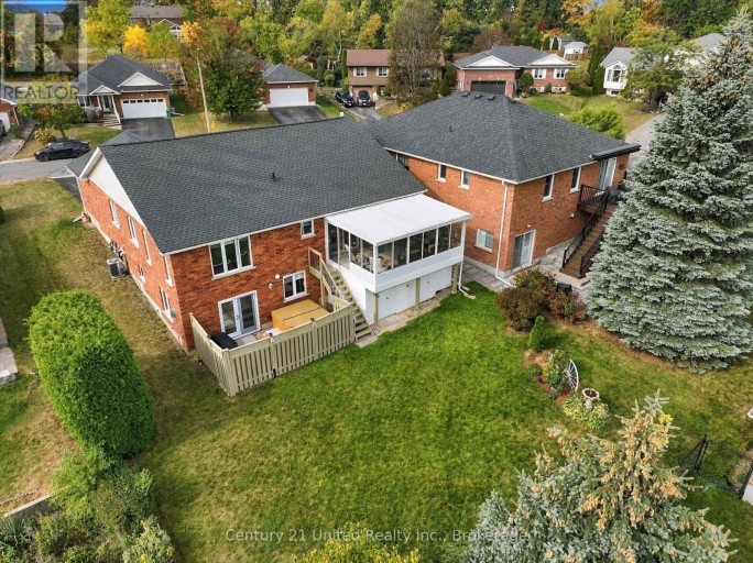 2318 SUMAC STREET, Peterborough (Monaghan Ward 2), Ontario, K9K2J9