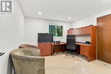 11 SOMERSET CRESCENT London South (South K) Ontario photo 22