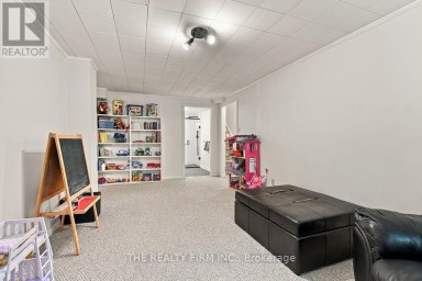 11 SOMERSET CRESCENT London South (South K) Ontario photo 26
