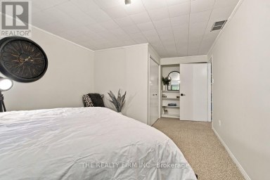 11 SOMERSET CRESCENT London South (South K) Ontario photo 28